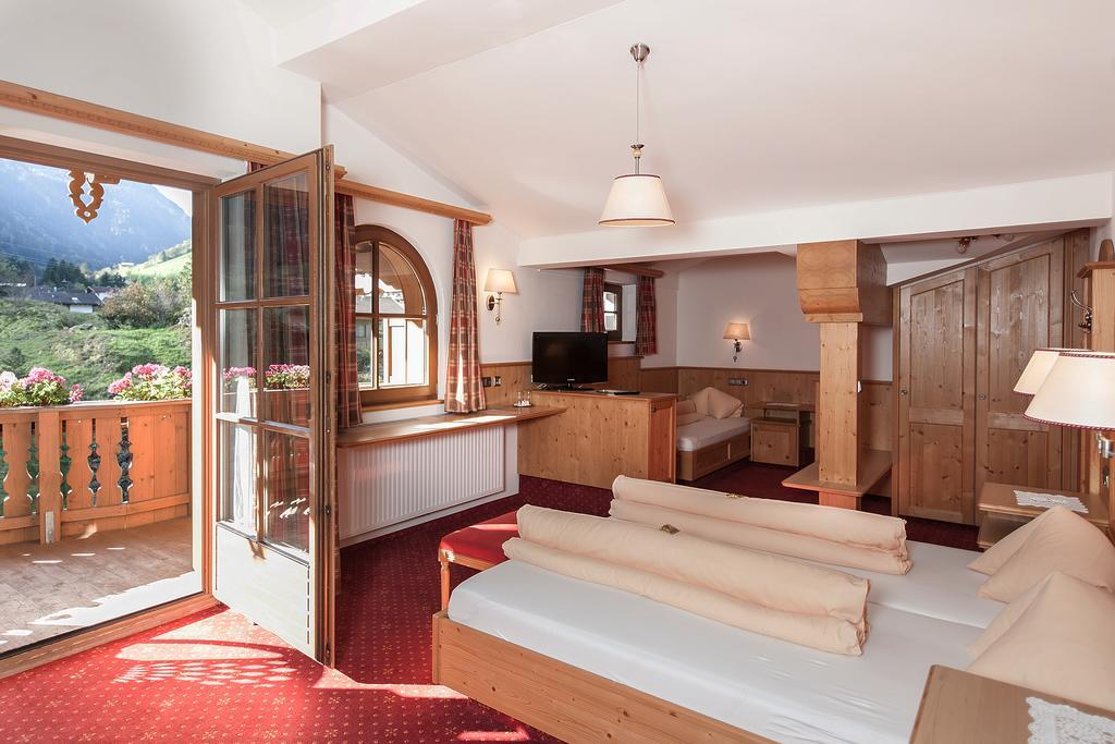 Hotel Dornauhof Φίνκενμπεργκ Δωμάτιο φωτογραφία