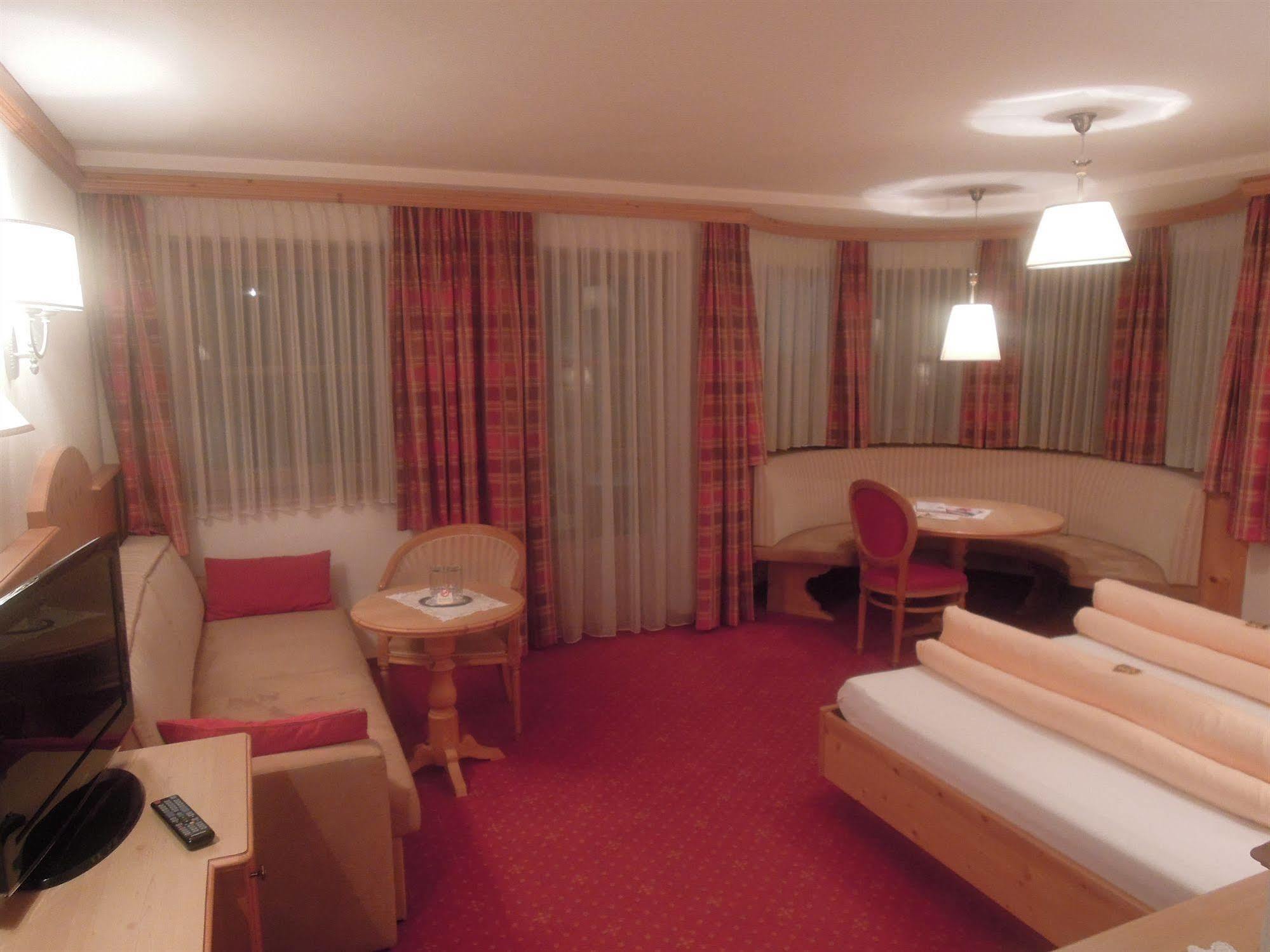 Hotel Dornauhof Φίνκενμπεργκ Εξωτερικό φωτογραφία